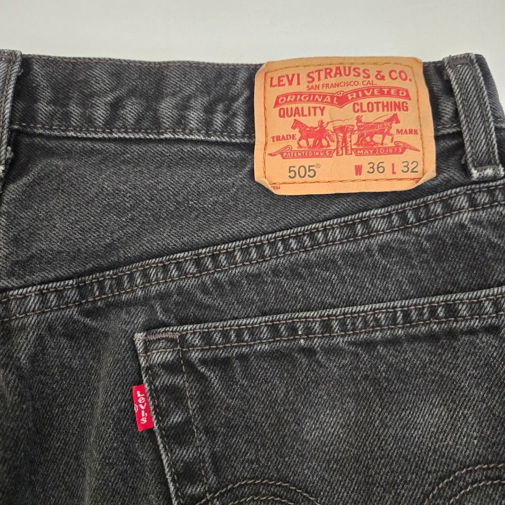 VINTAGE Levis 505 W34 L31  Black Faded Regular Fit 100% Cotton Grunge Y2K Thrash - Picture 5 of 11